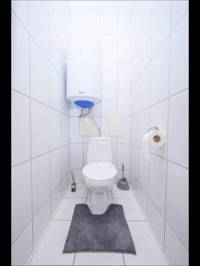 Kievapartアパートメント エクステリア 写真